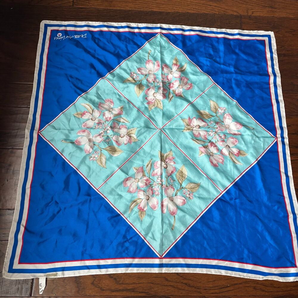 VTG Delta Air Lines Flight Uniform Stewardess Silk Scarf Dogwood Flower